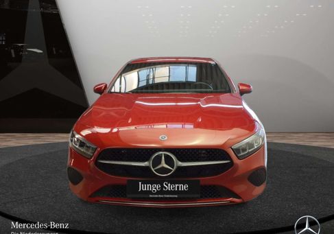 Mercedes-Benz A 180, 2025