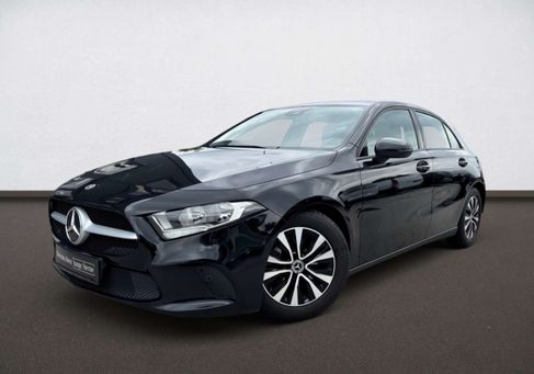 Mercedes-Benz A 180, 2022