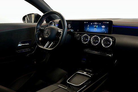 Mercedes-Benz CLA 250, 2025