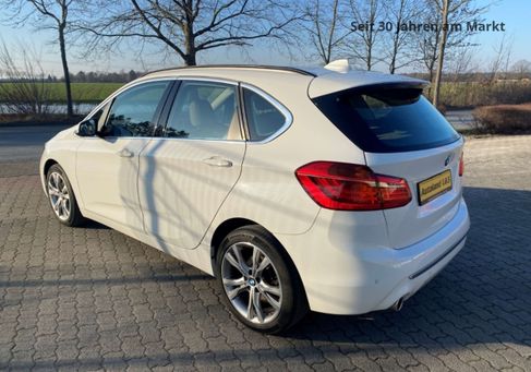 BMW 218, 2019