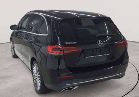 Mercedes-Benz B 250, 2022