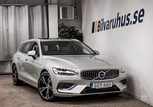 Volvo V60, 2022