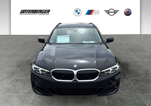 BMW 320, 2022
