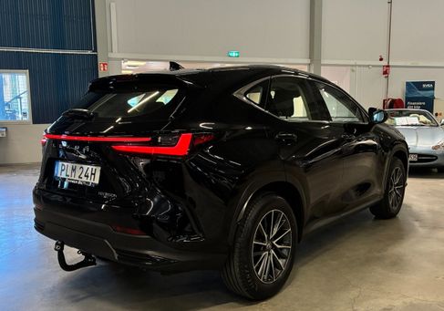 Lexus NX, 2023