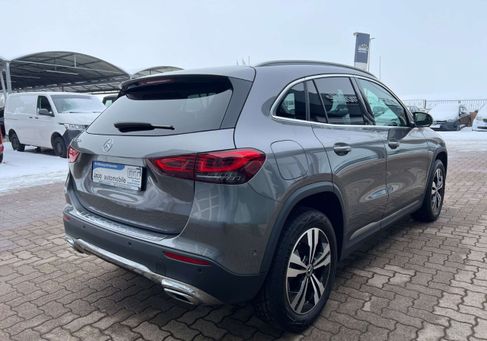 Mercedes-Benz GLA 250, 2021