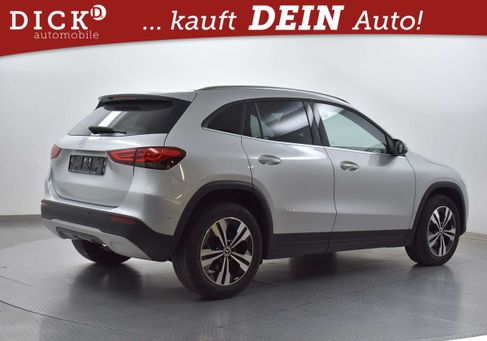 Mercedes-Benz GLA 220, 2021