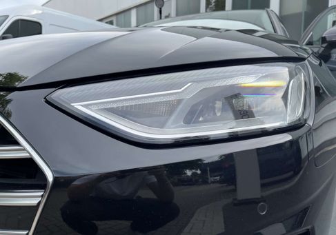 Audi A4, 2022