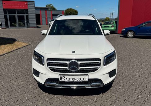 Mercedes-Benz GLB 200, 2020 3