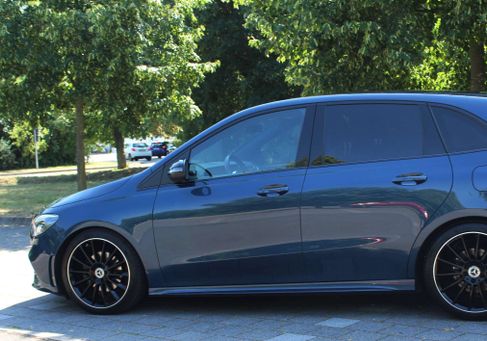 Mercedes-Benz B 200, 2021