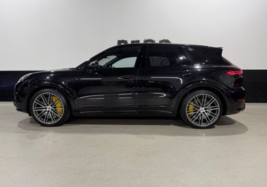 Porsche Cayenne, 2020
