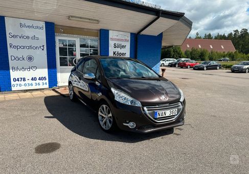 Peugeot 208, 2012