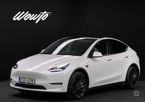 Tesla Model Y, 2022