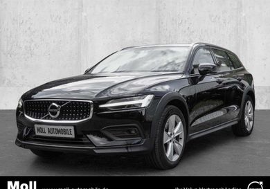 Volvo V60 Cross Country, 2022
