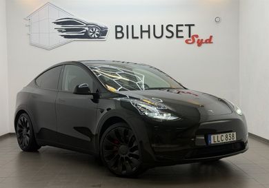 Tesla Model Y, 2022