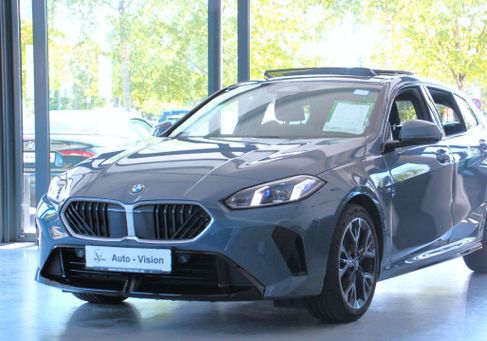 BMW 120, 2025 3