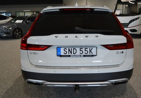 Volvo V90 Cross Country, 2020