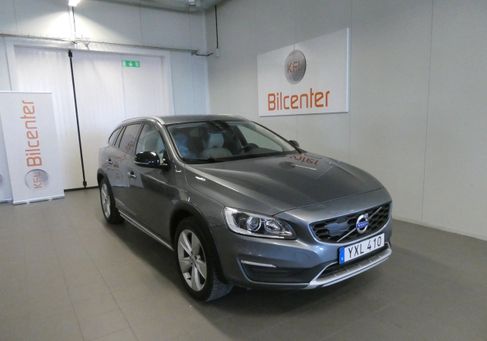 Volvo V60 Cross Country, 2018