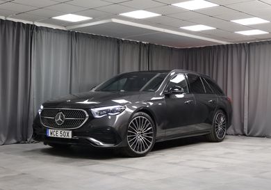 Mercedes-Benz E 300, 2025