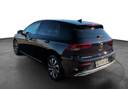 Volkswagen Golf, 2021 3