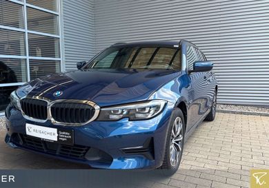 BMW 330, 2022