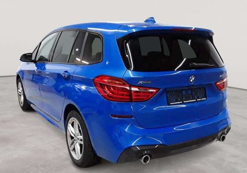 BMW 220, 2022