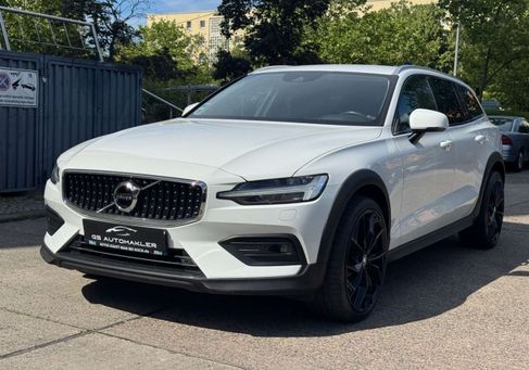 Volvo V60 Cross Country, 2019