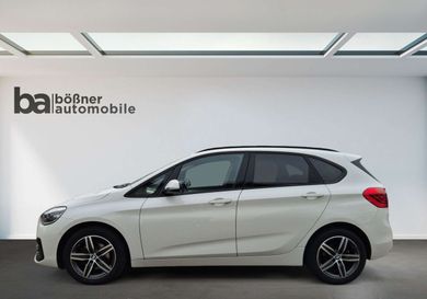 BMW 218, 2018