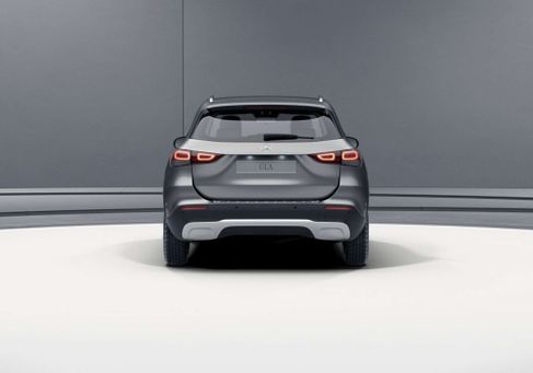 Mercedes-Benz GLA 180, 2023