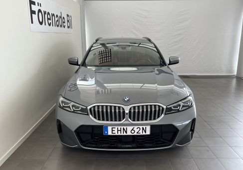 BMW 330, 2026