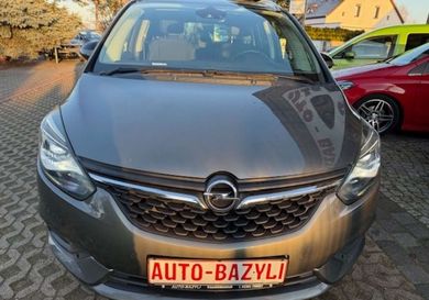 Opel Zafira, 2017