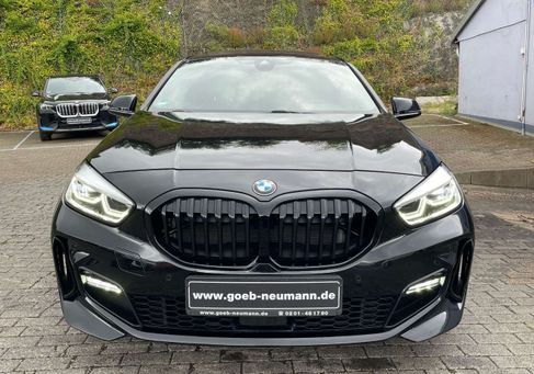 BMW 118, 2023