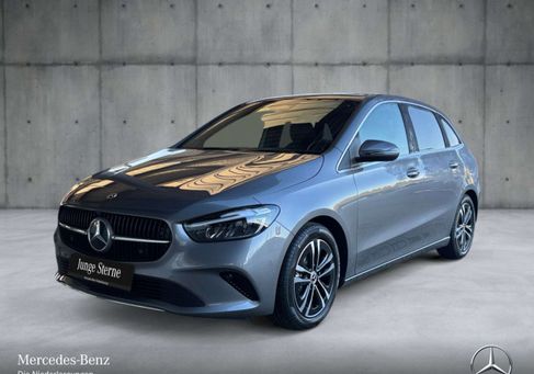 Mercedes-Benz B 180, 2025