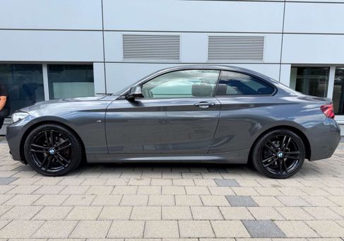 BMW 220, 2019 3