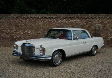 Mercedes-Benz W111 280SE, 1970