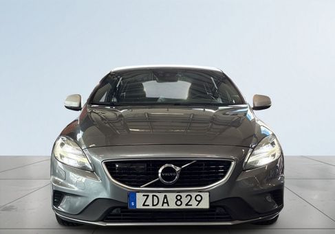 Volvo V40, 2018