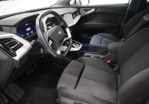 Audi Q4, 2024 2