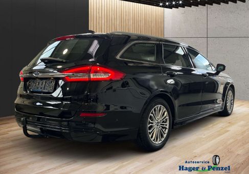Ford Mondeo, 2022 3