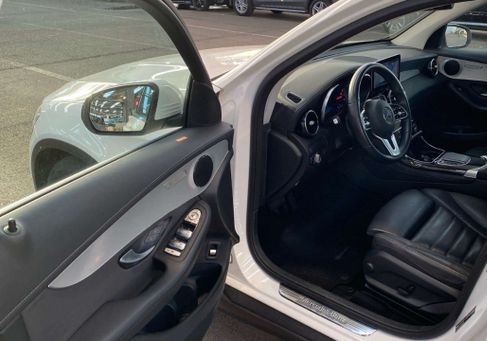 Mercedes-Benz GLC 200, 2020