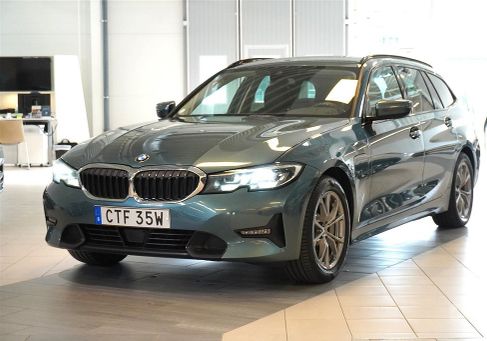 BMW 330, 2021