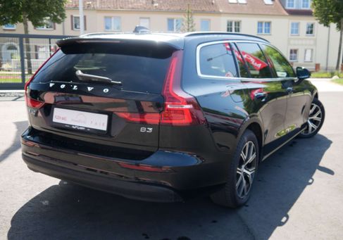 Volvo V60, 2022