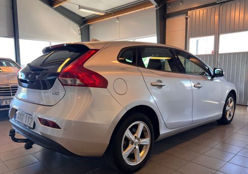 Volvo V40, 2018