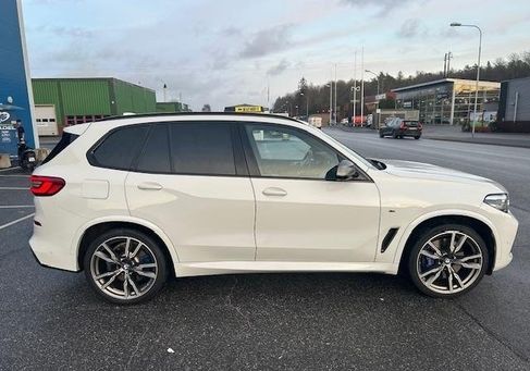 BMW X5 M50, 2019