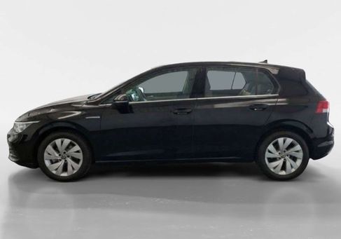 Volkswagen Golf, 2024 2