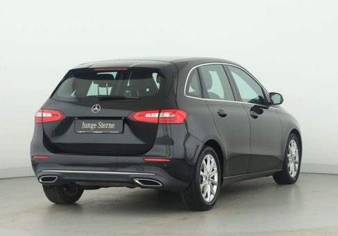 Mercedes-Benz B 180, 2021