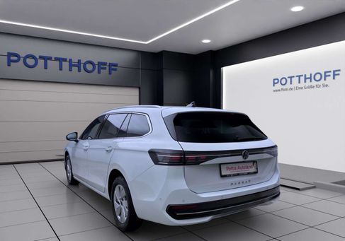 Volkswagen Passat Variant, 2024 3