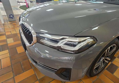 BMW 530, 2022 3