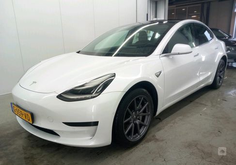 Tesla Model 3, 2019