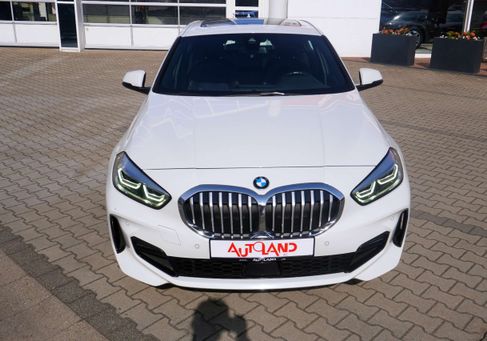 BMW 120, 2023