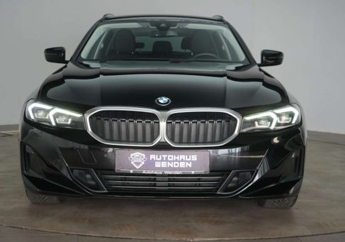 BMW 320, 2023 3