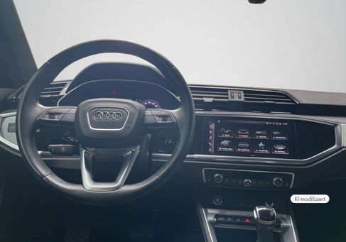 Audi Q3, 2022 3